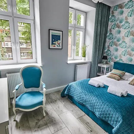 Niebieski De Lux Dla 4 Osob Katowice Apartment