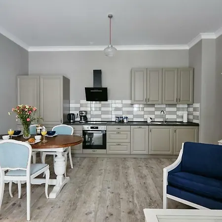 Apartment Niebieski De Lux Dla 4 Osob Katowice Chorzow